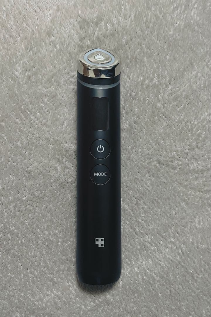 medicube ブラック美顔器