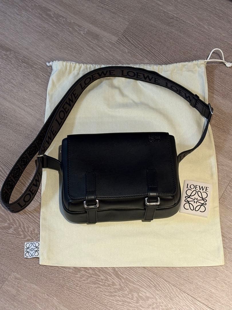 【きよ】ロエベ　LOEWE ミリタリーメッセンジャーXS