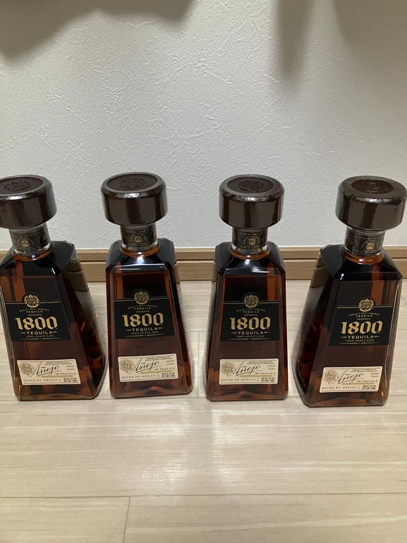 クエルボ　1800 アネホ　4本　Tequila Añejo テキーラ