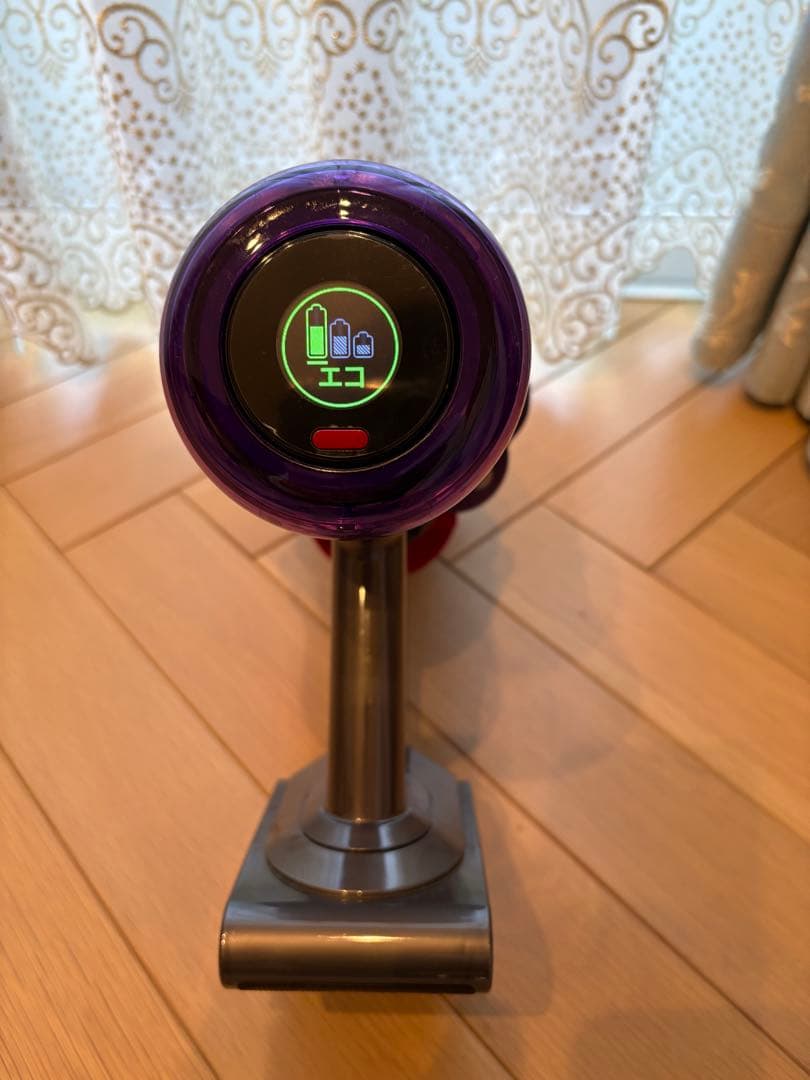 ダイソン　digitalslim fluffy SV18