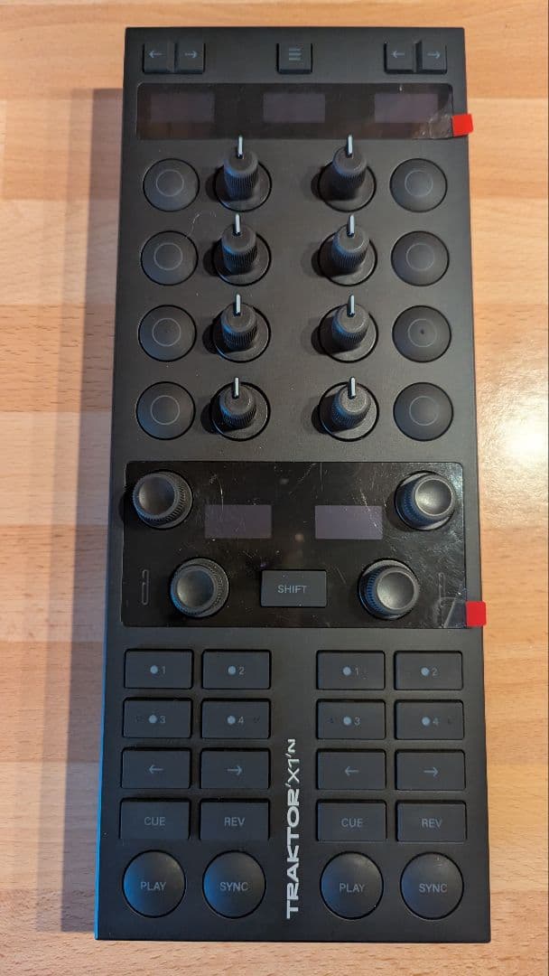 TRAKTOR X1 mk3 コントローラー　専用ケース付き