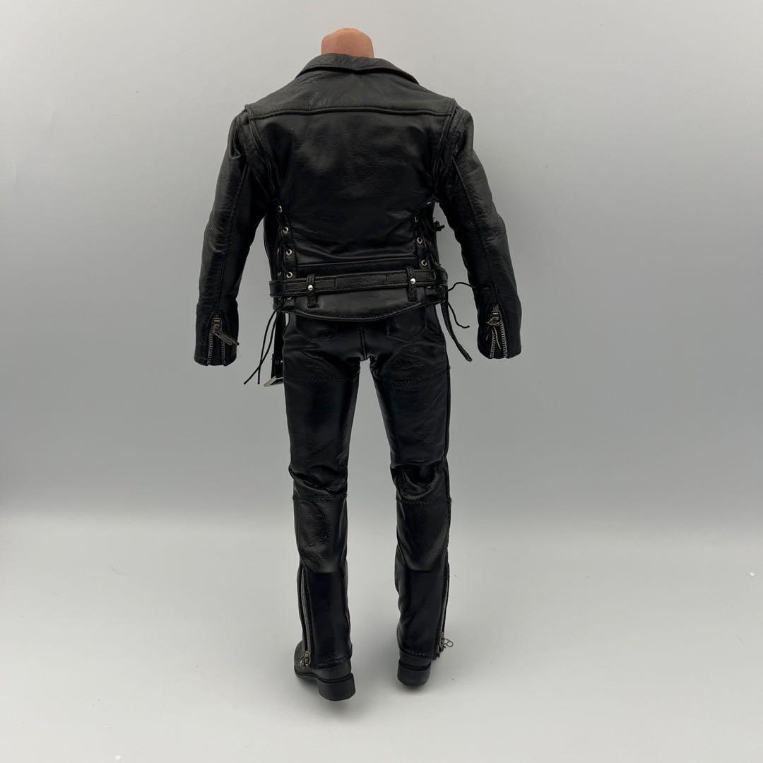 ホットトイズ　ターミネーター　t－800　1/6　フィギュア