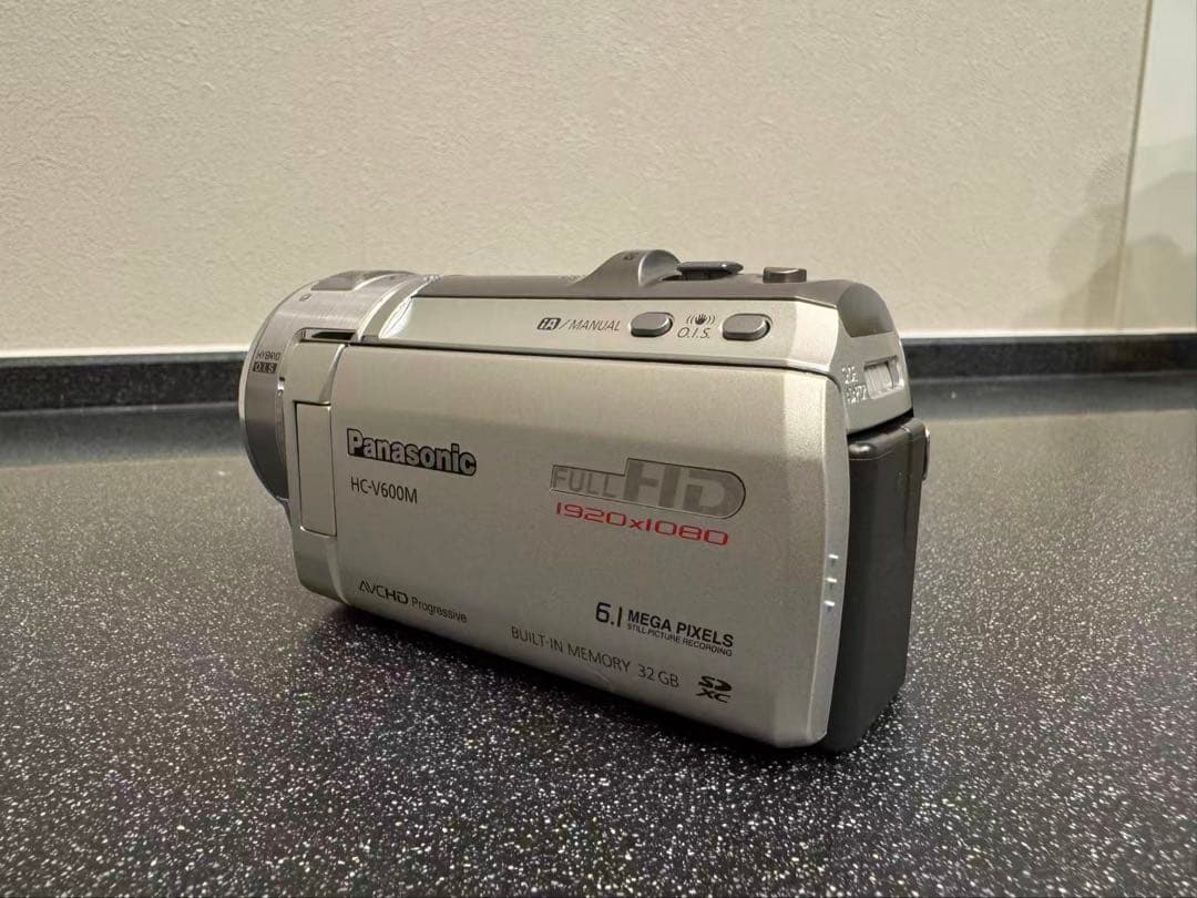 Panasonic HC-V600M ビデオカメラ