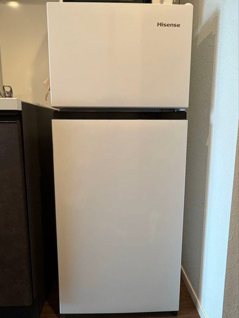 【送料込】Hisense HR-B12HW 冷蔵庫 124L