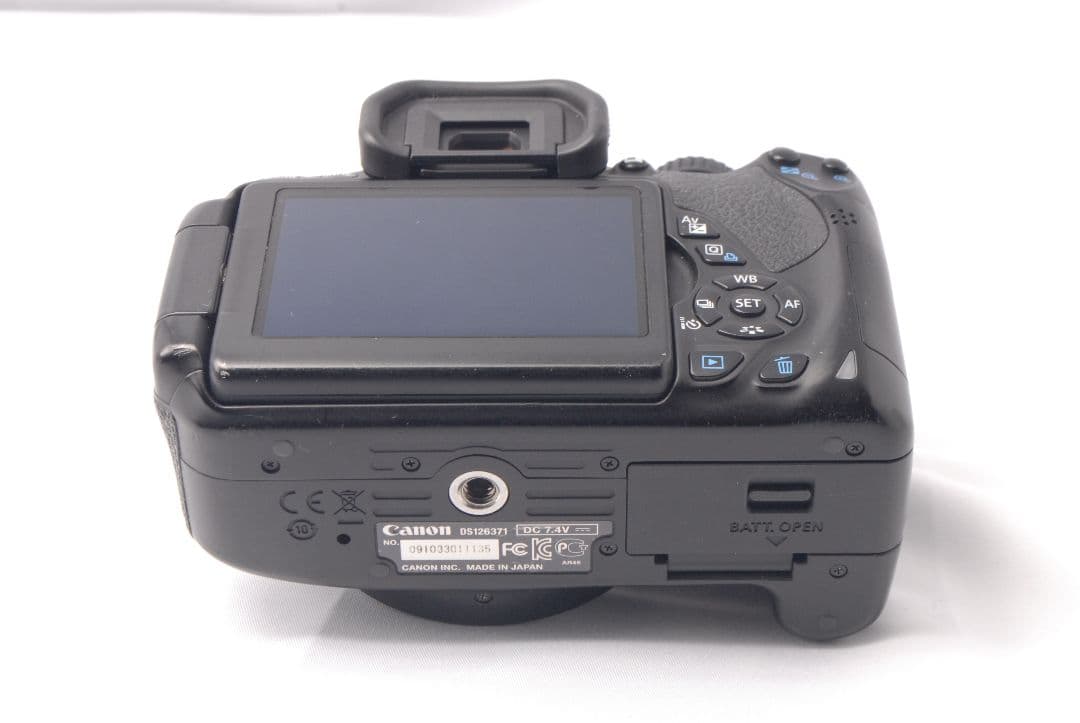 Canon EOS Kiss X6i ★一眼レフカメラ☆望遠レンズ付Wレンズ ★