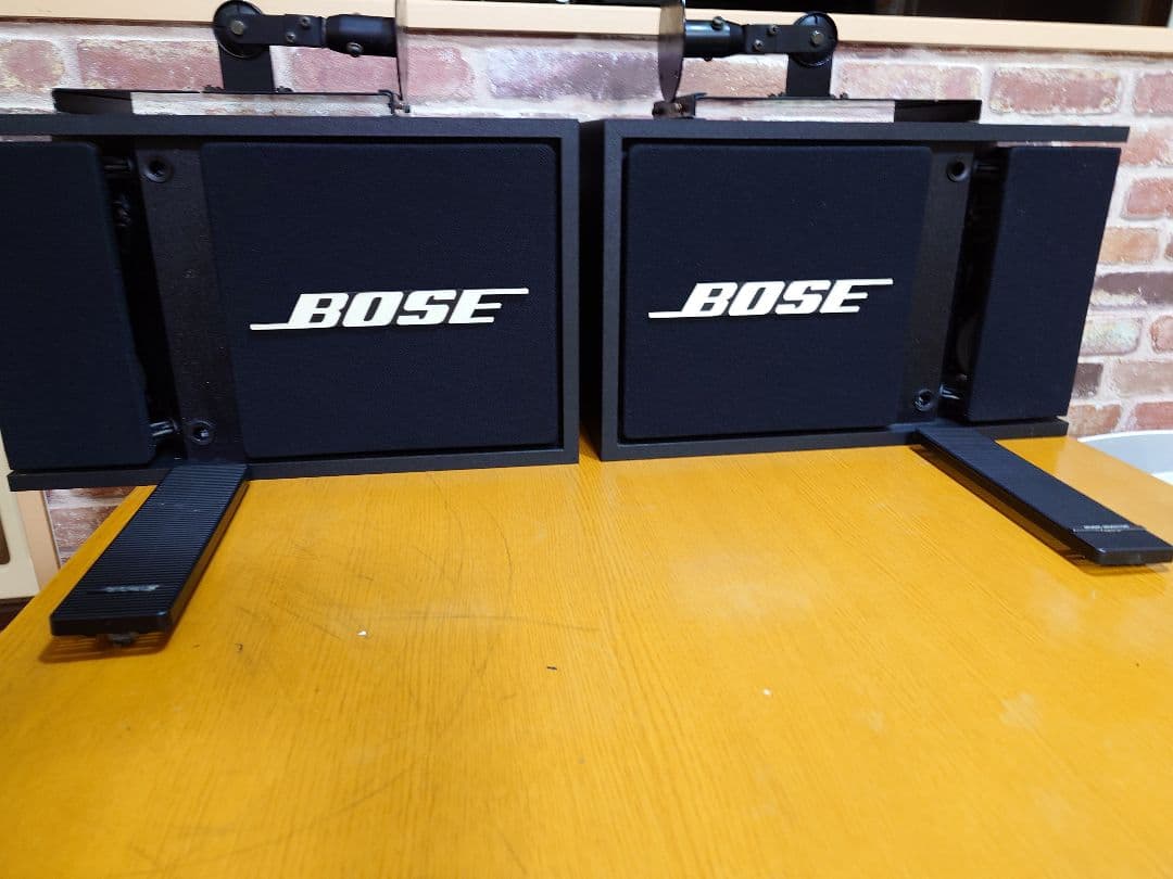 BOSE　301 music monitor-Ⅱ　天井吊下げブラケット　付き