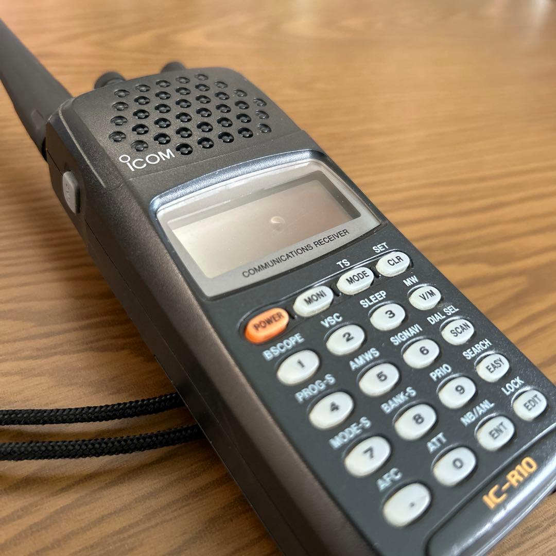 アイコム　広帯域ハンディ受信機　IC-R10