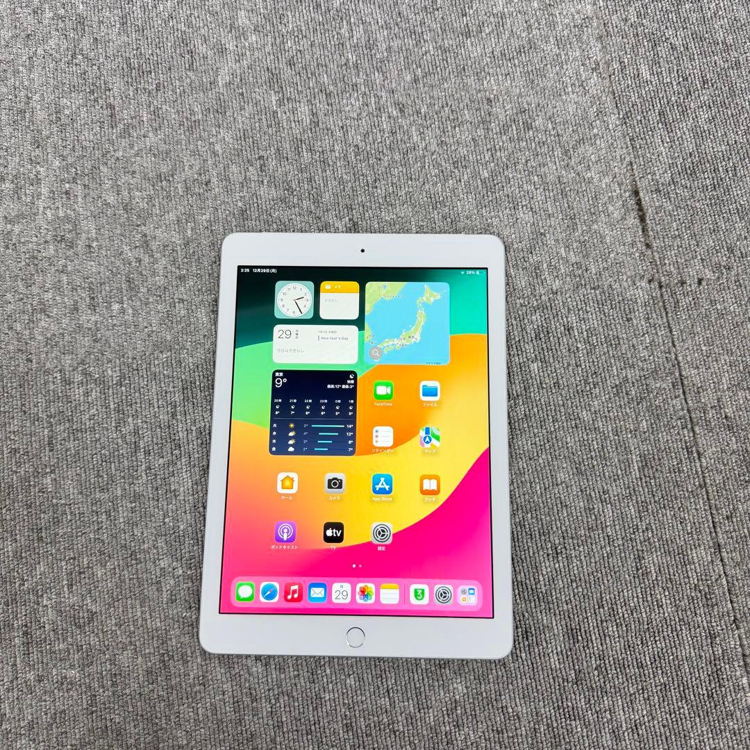 iPad 第一6世代 32GB Wi-Fi + Cellular シルバー