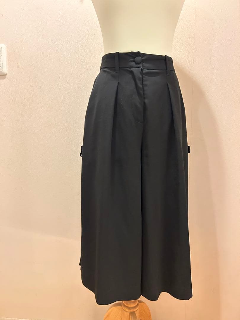 M'S GRACY ブラック ガウチョ、グレーワイドパンツ2点おまとめ