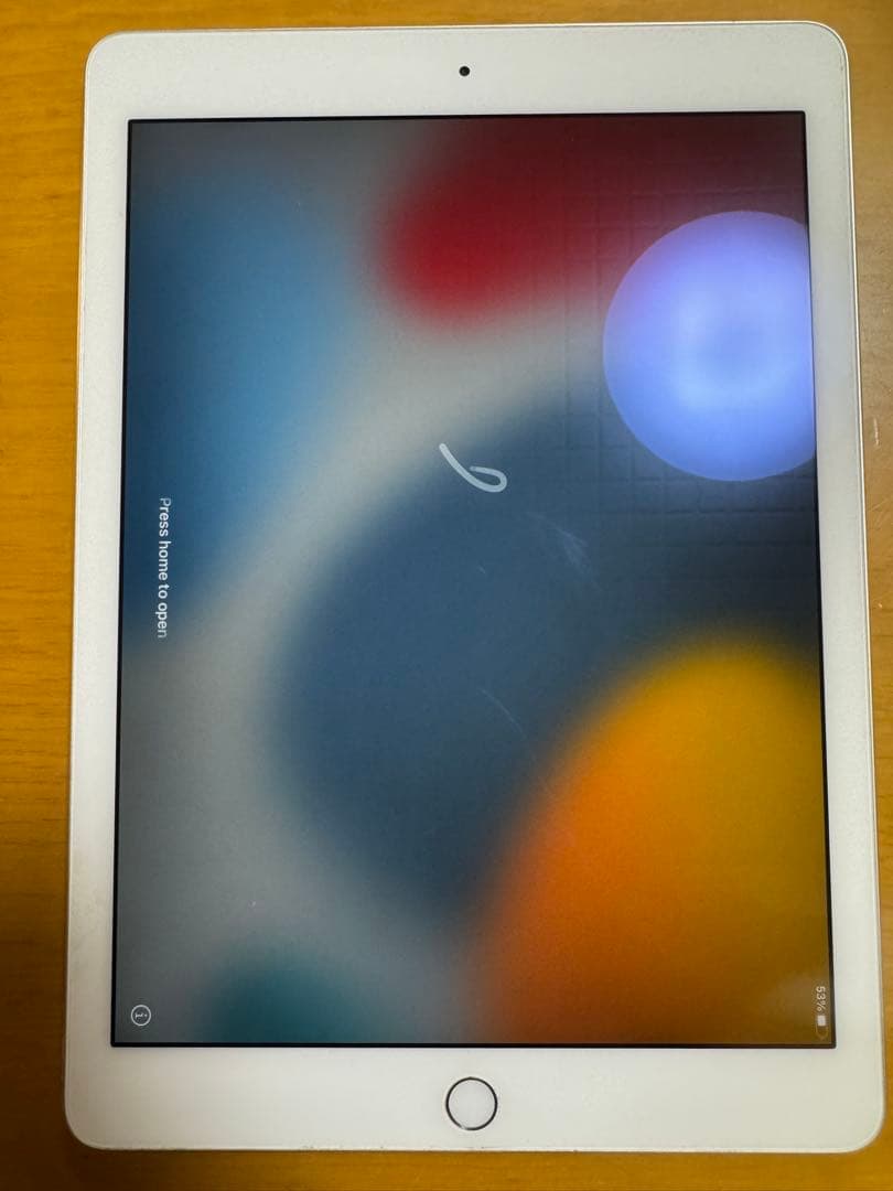 ばん　バッテリー98% Apple iPad Air