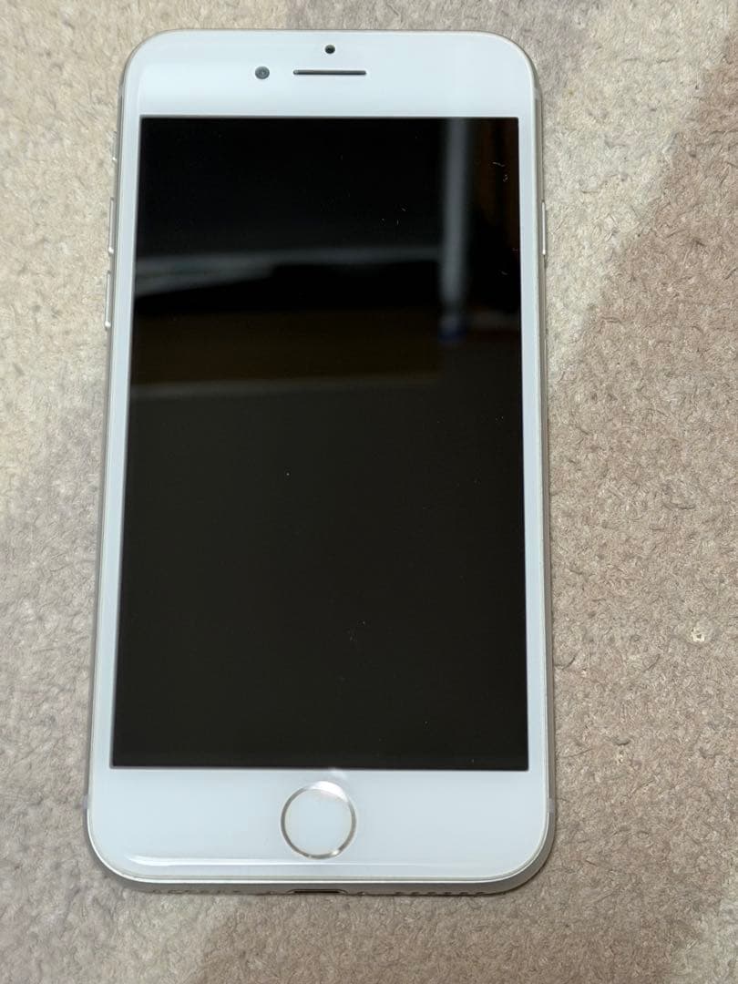 Apple iPhone 8 64GB シルバー