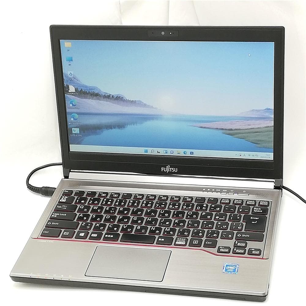 富士通 ノートパソコン E736/P 中古美品 Celeron 8GB