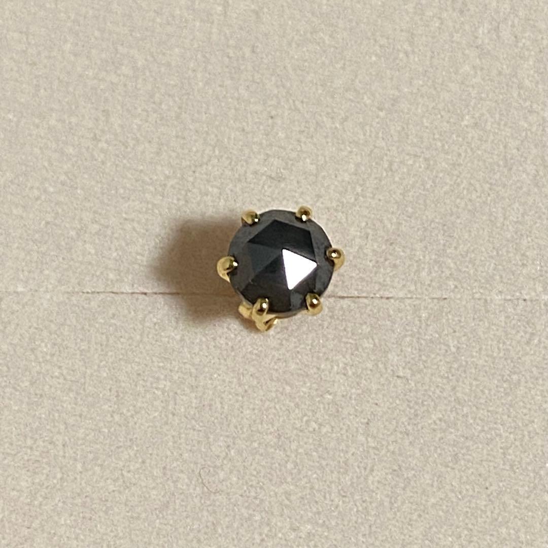 限界値　美品　天然ブラックダイヤモンド　一粒ピアス1ctK18