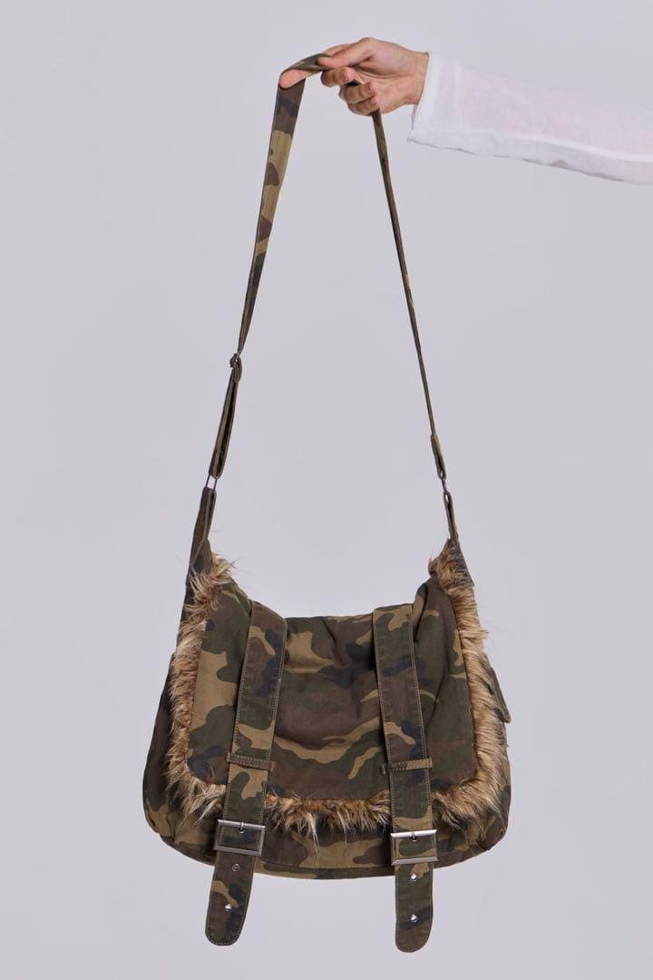 (完売)jaded london 迷彩メッセンジャーバッグ