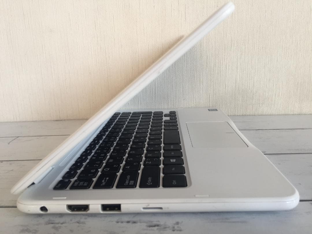 DELL INSPIRON 11 軽量・コンパクト　2in1 ノートパソコン