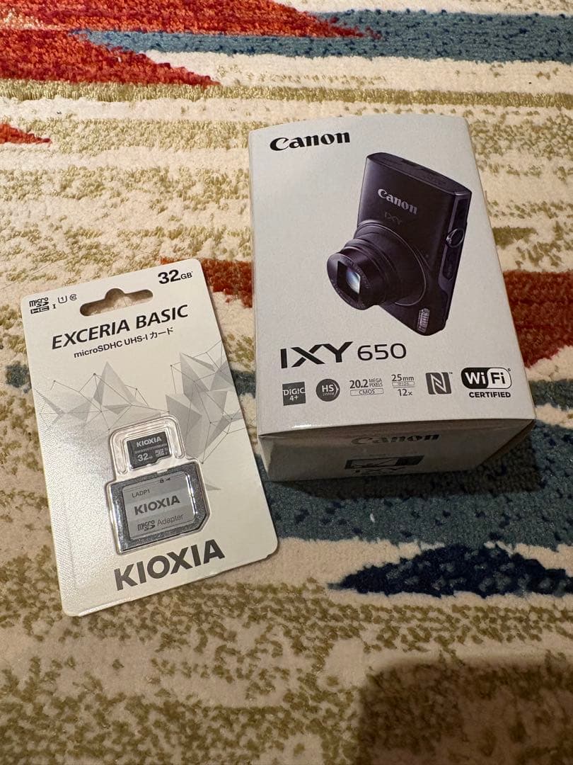 [ほぼ新品]Canon IXY650 シルバー32gbカード付き