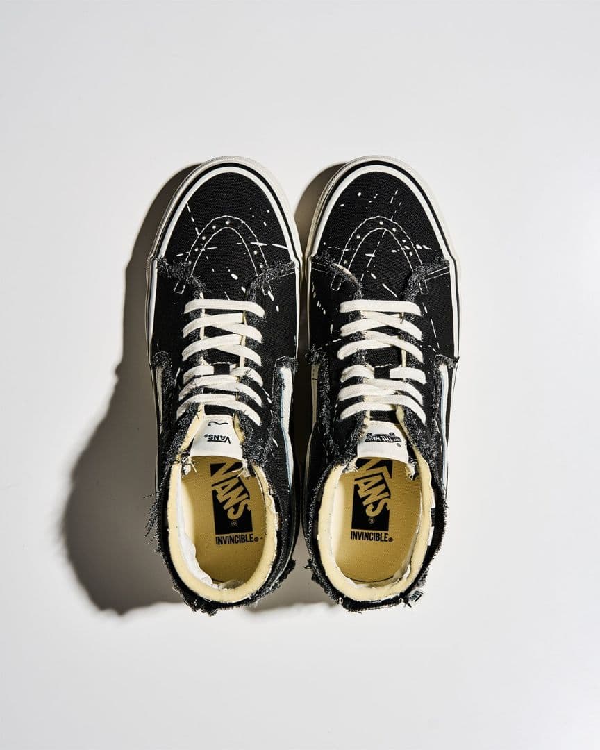invincibleコラボ【新品/25cm】VANS SK8-MID バンズ 黒