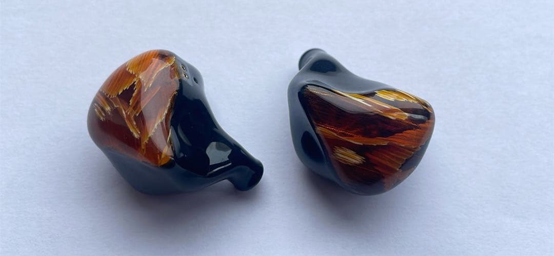 イヤホン Noble Audio SPARTACUS