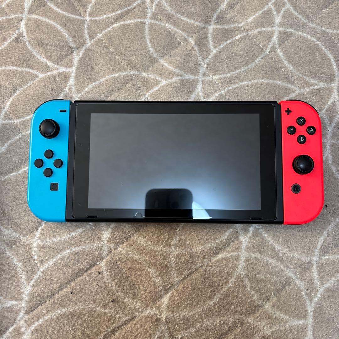 Nintendo Switch 本体 青・赤