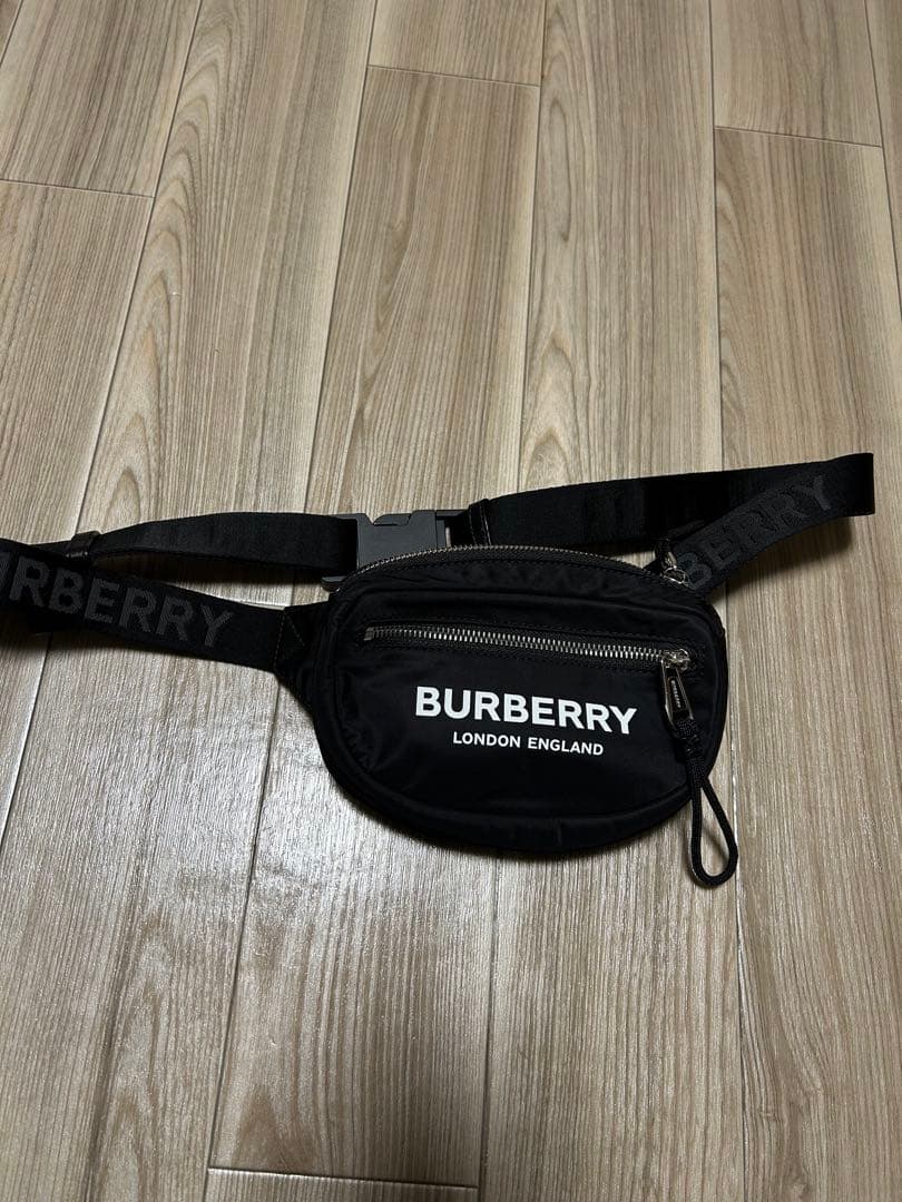 BURBERRY バーバリー ボディバッグ ウエストバッグ ブラック