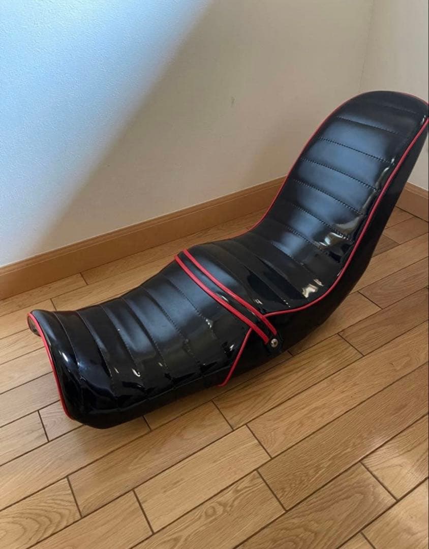 xjr三段シート