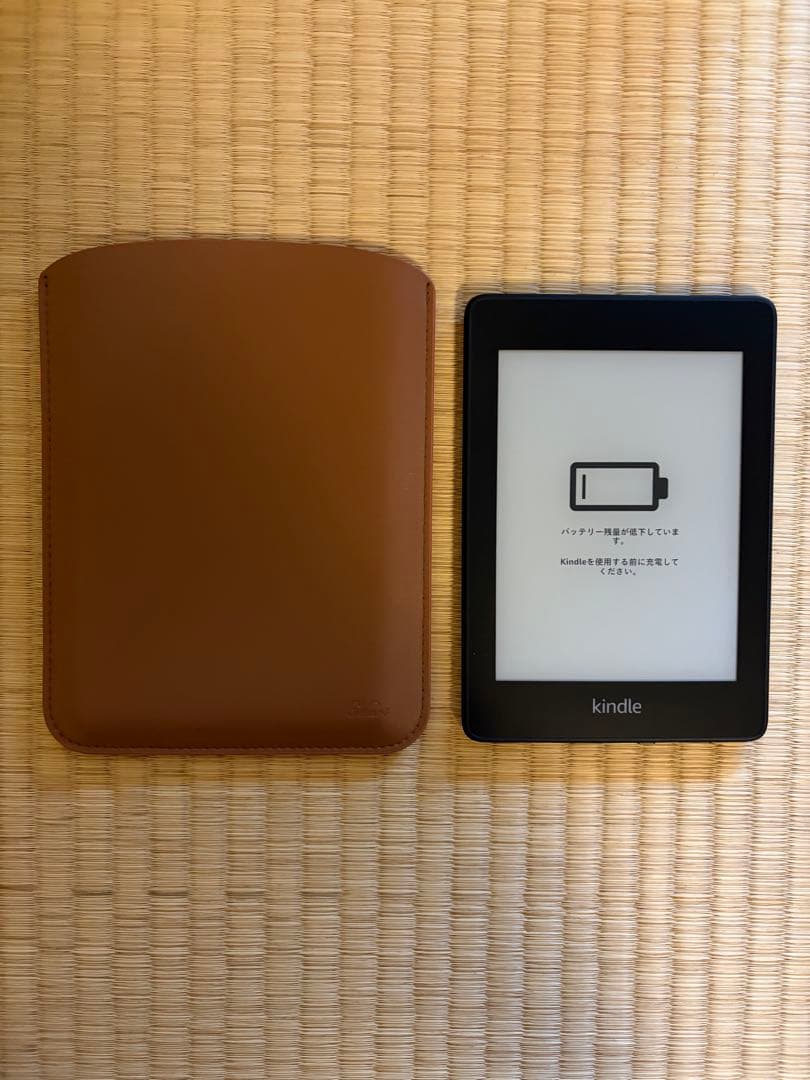 Kindle 本体 + ブラウンレザーケース