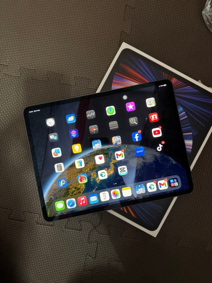 iPad Pro WiFi モデル (12.9インチ, 第5世代) 512GB
