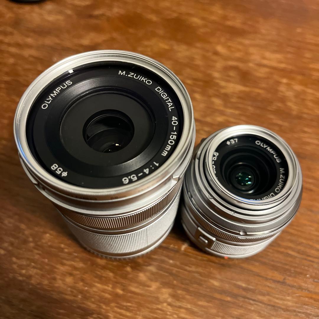 OLYMPUS M.ZUIKOレンズ2本40-150mmと14-42mm